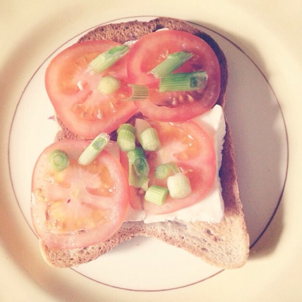 Tomato and goats cheese toast