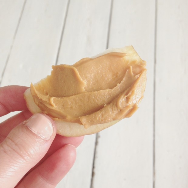 Apple and peanut butter bites