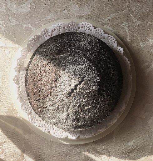 round-choolate-cake copy